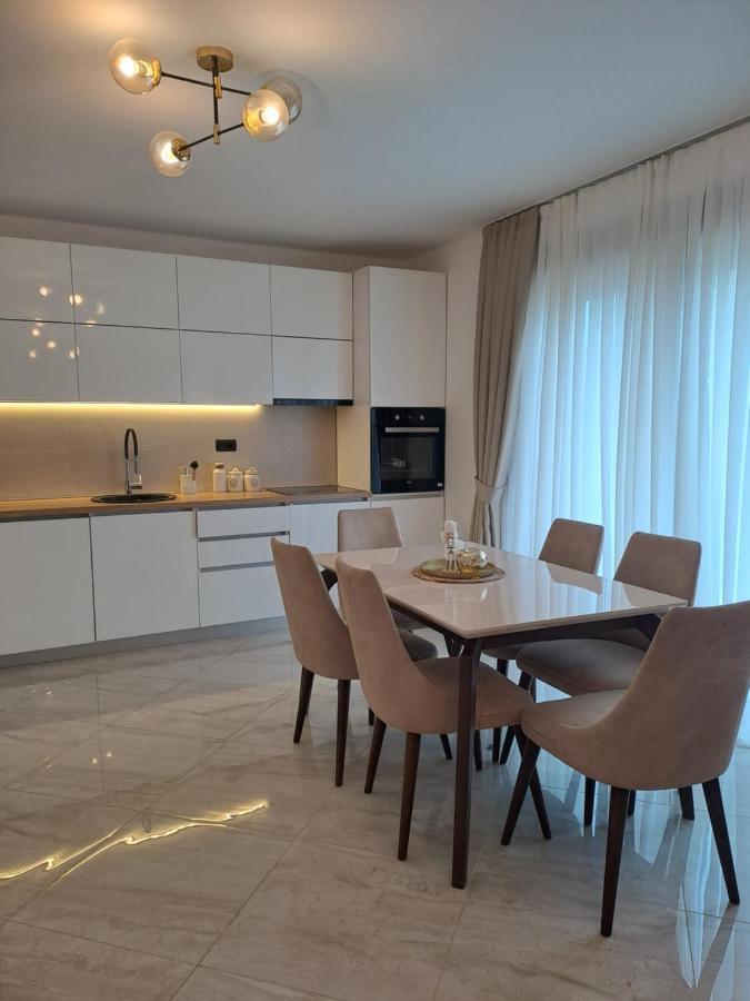 Lux Apartment Jovanovic Τίβατ Εξωτερικό φωτογραφία